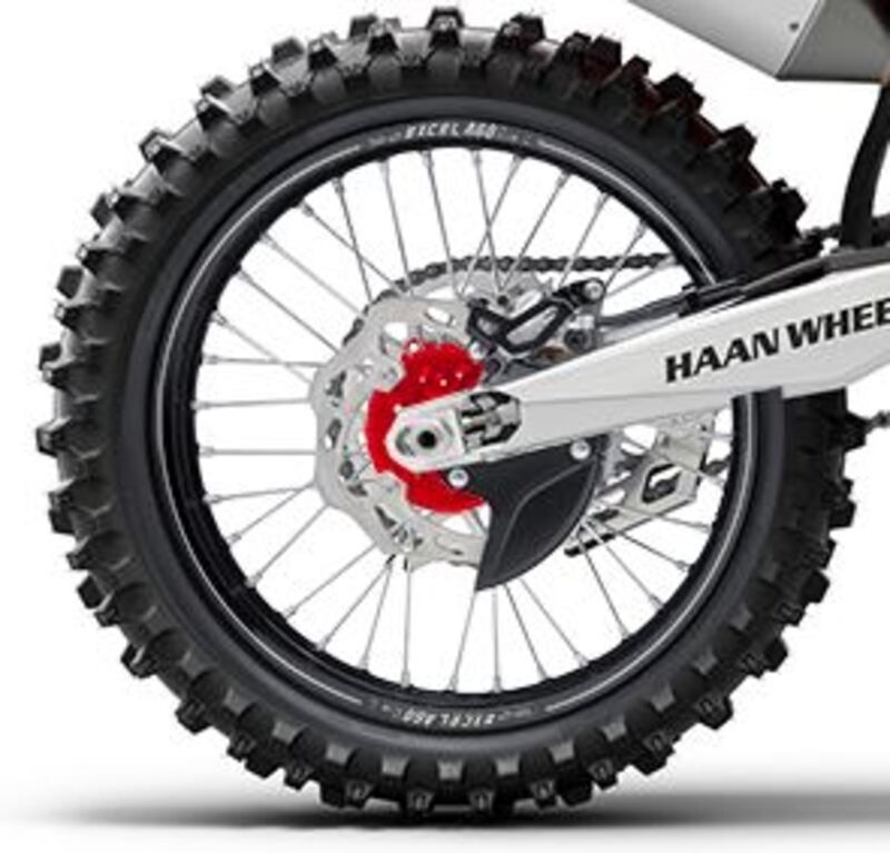 Rueda completa trasera HAAN WHEELS A60 - 18x2,15