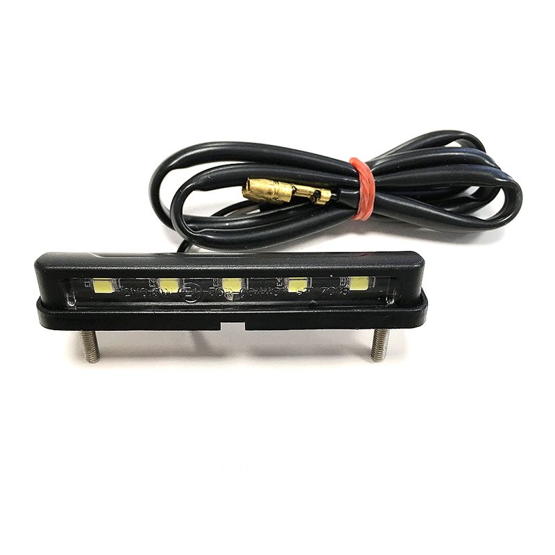 Luz de matricula LED V Parts Universal 12V0.5W 68,5x15mm