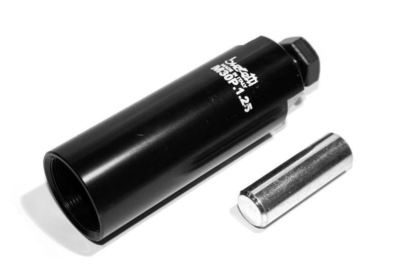Extractor con rosca interna para volantes y funda protectora de rosca 30x1,25