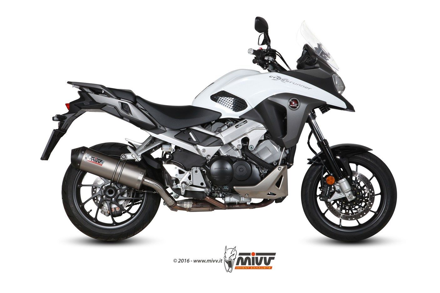 Escape Mivv Oval titan con tapa carbono Honda Crossrunner 2015-20