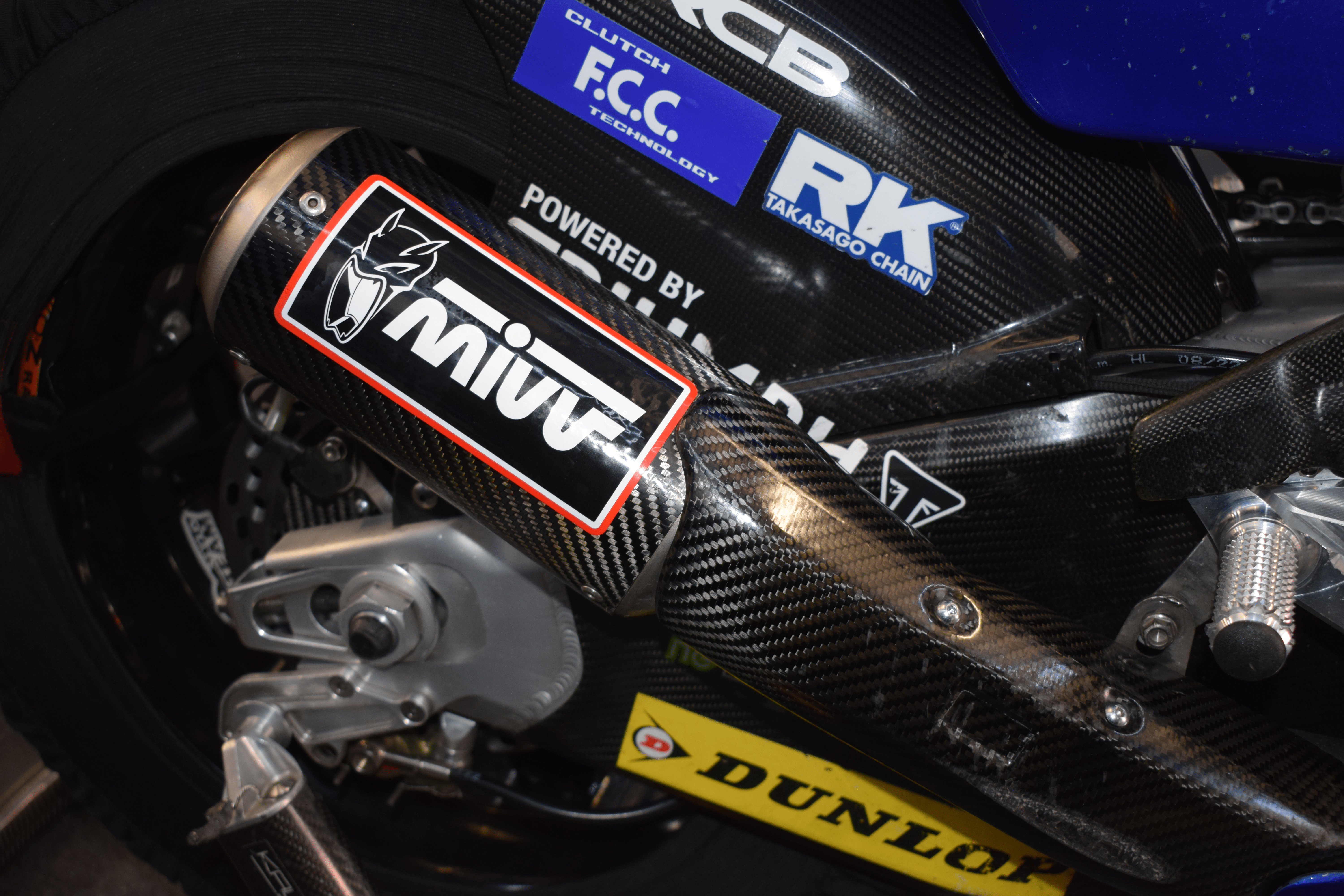 Escape Mivv SISTEMA COMPLETO Moto 2 Triumph 2022