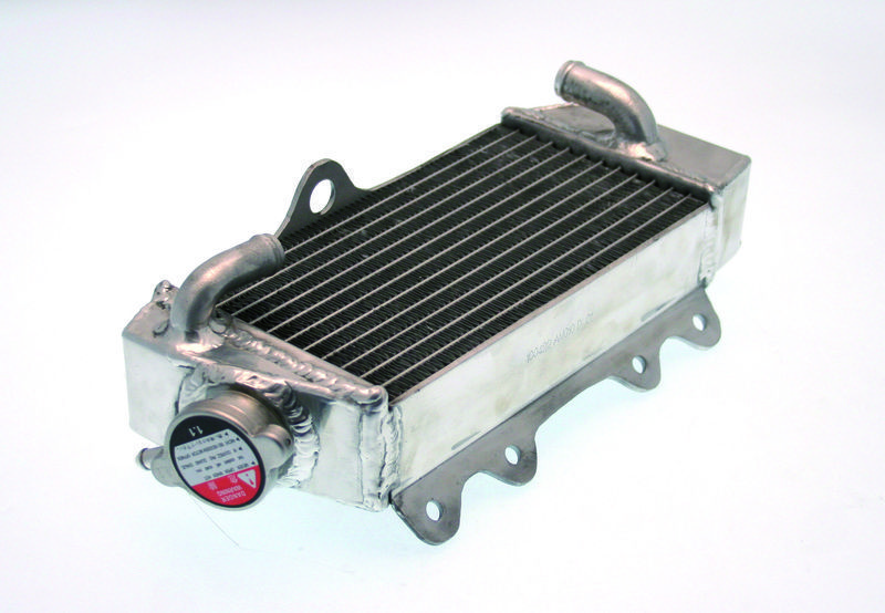 Radiador de aluminio soldado sobredimensionado derecho