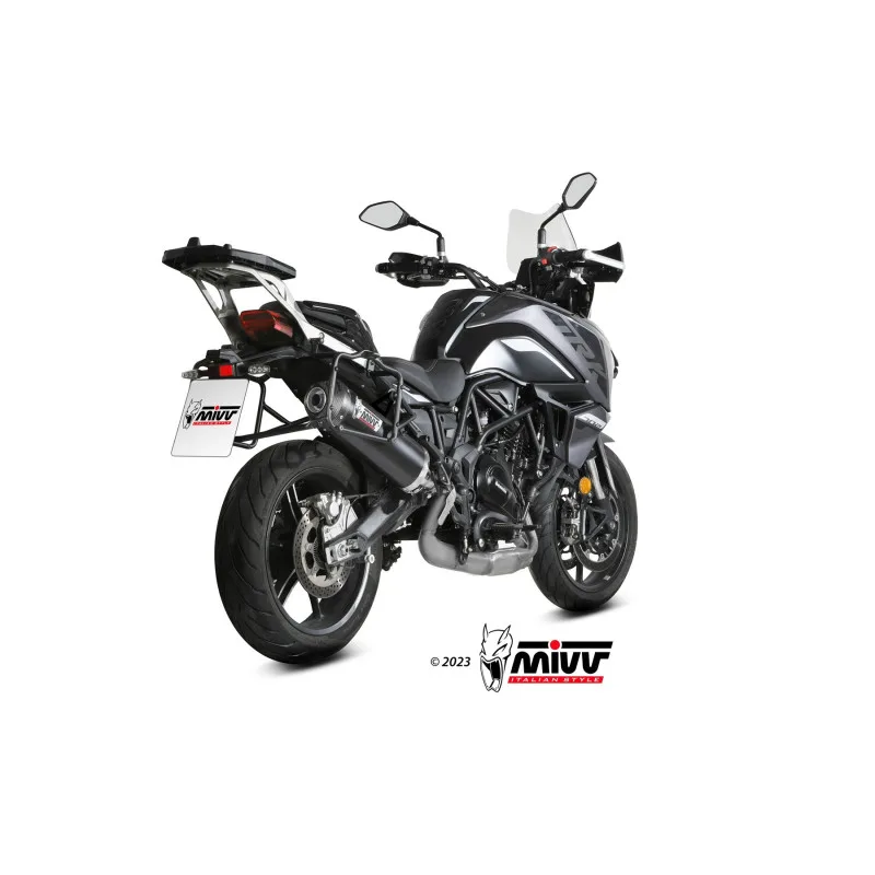 Mivv Slip-On Oval Black con tapa carbono Benelli TRK 702 / X 2023-26 - Imagen 3