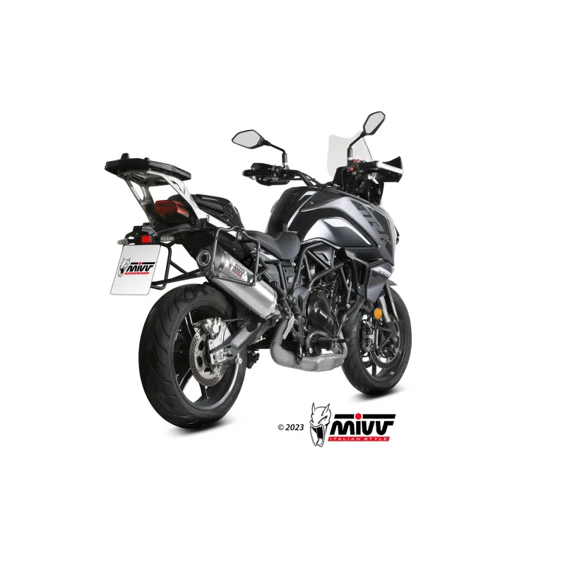 Mivv Slip-On Oval St. Steel con tapa carbono Benelli TRK 702 / X 2023-26 - Imagen 3