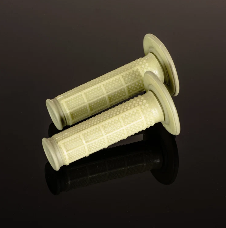 Puños Renthal Dual Kevlar MX tapered medio cuadradillo gris G166