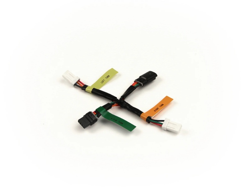 Cable adaptador Plug & Play DENALI para intermitentes traseros T3 - Triumph Tiger Sport 660