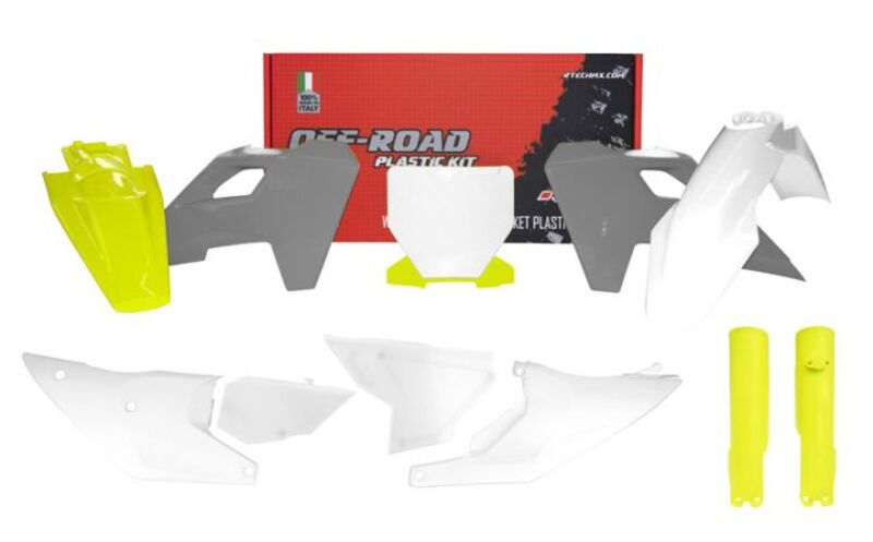 Kit de plástica RACETECH (8 pcs) - Color OEM