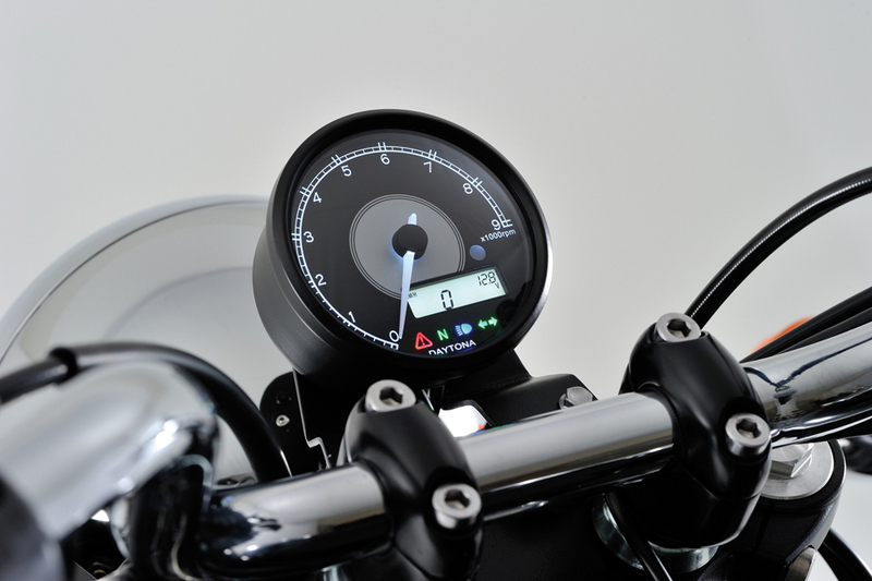 Tacómetro digital DAYTONA con velocímetro VELONA