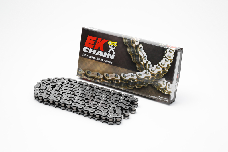 Cadena de transmisión EK CHAIN 520 MVXZ2 - Retenes QX-Ring - Cierre tipo remache