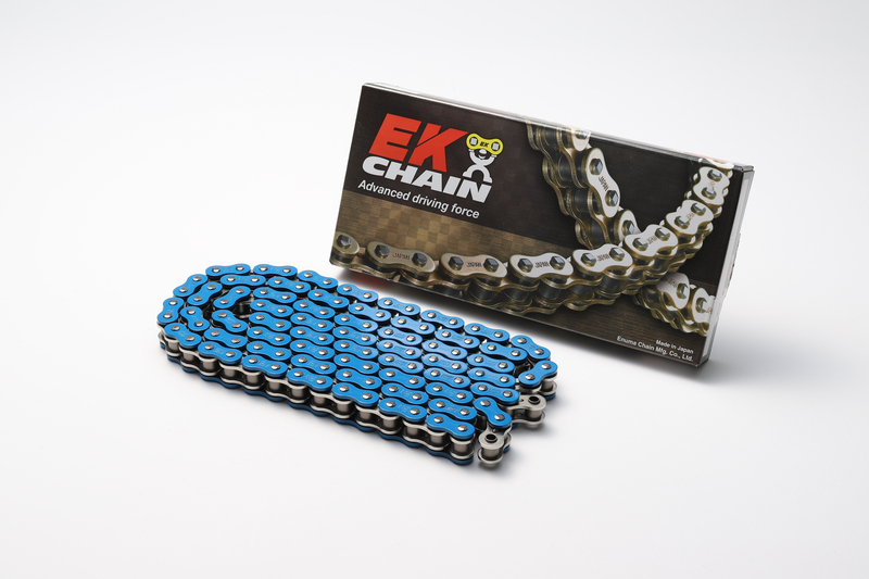 Cadena de transmisión EK CHAIN 525 MVXZ2 - Retenes QX-Ring - Cierre tipo remache