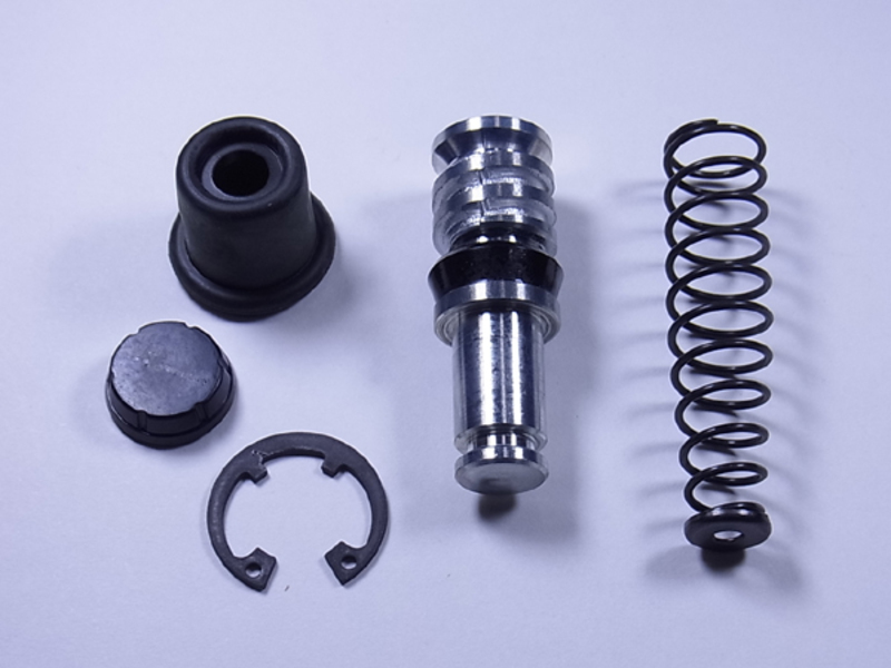 Kit reparación bomba de freno TOURMAX - GSF600 BANDIT '95-99 GSXR600 '97-00 MSB-303