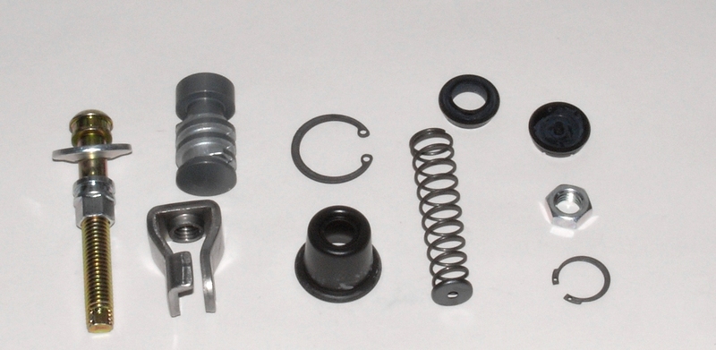 Kit reparación bomba de freno trasera TOURMAX - XL1000V Varadero 99-05 MSR-117