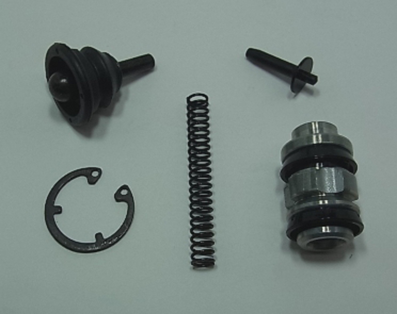 Kit reparación bomba de freno delantera TOURMAX - GSXR600/750 04-07 MSB-313