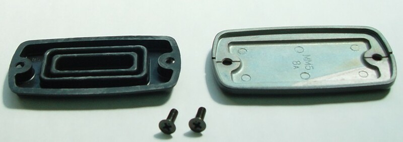Tapa bomba de freno delantera TOURMAX - Honda