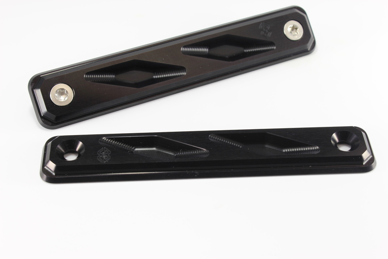 Tapas de radiador GILLES TOOLING negro