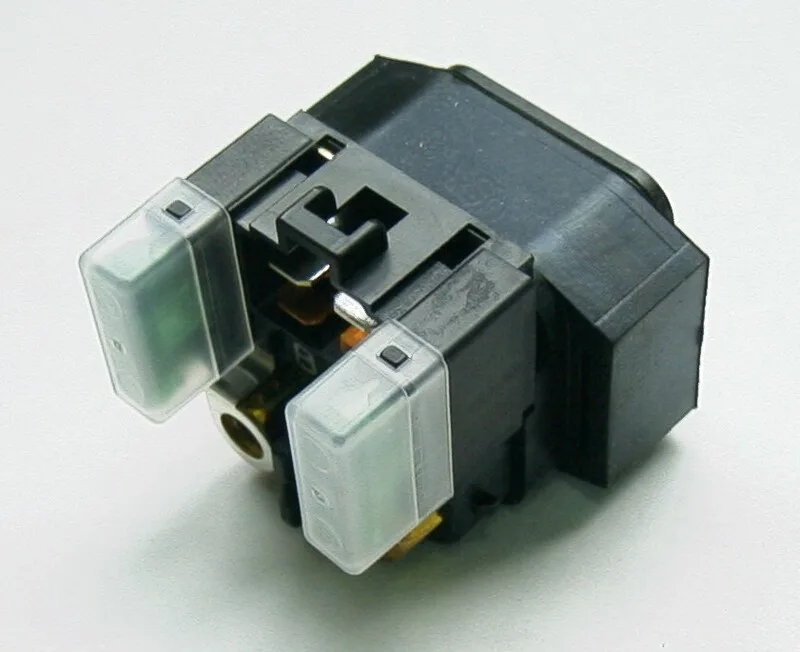 Relé de arranque TOURMAX
