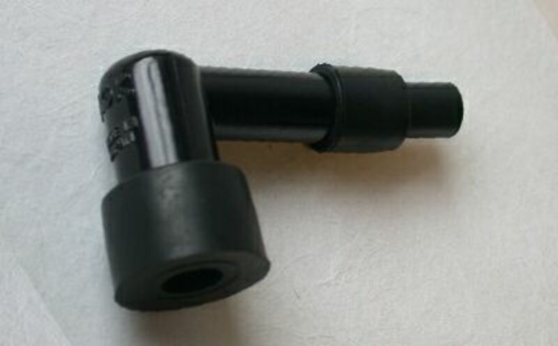 Pipa Bujía NGK LB05EZ