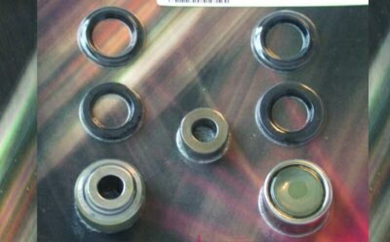 Kit de Cojinetes de Amtortiguador PIVOT WORKS HONDA CR125 / 250 1997-04, CRF450R ET CRF250R / X