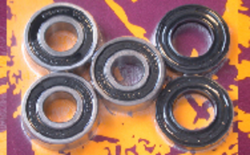 Kit de rodamientos y retenes de rueda trasera PIVOT WORKS